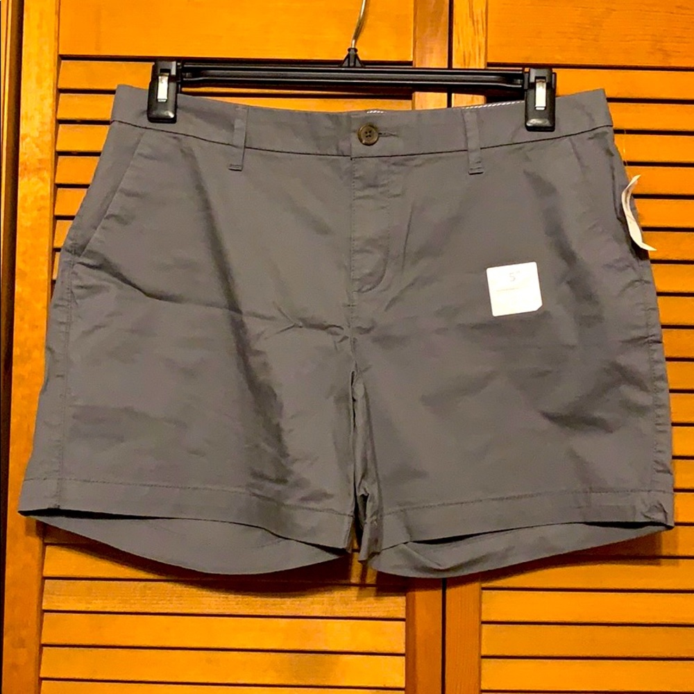 Gray shorts 🔸